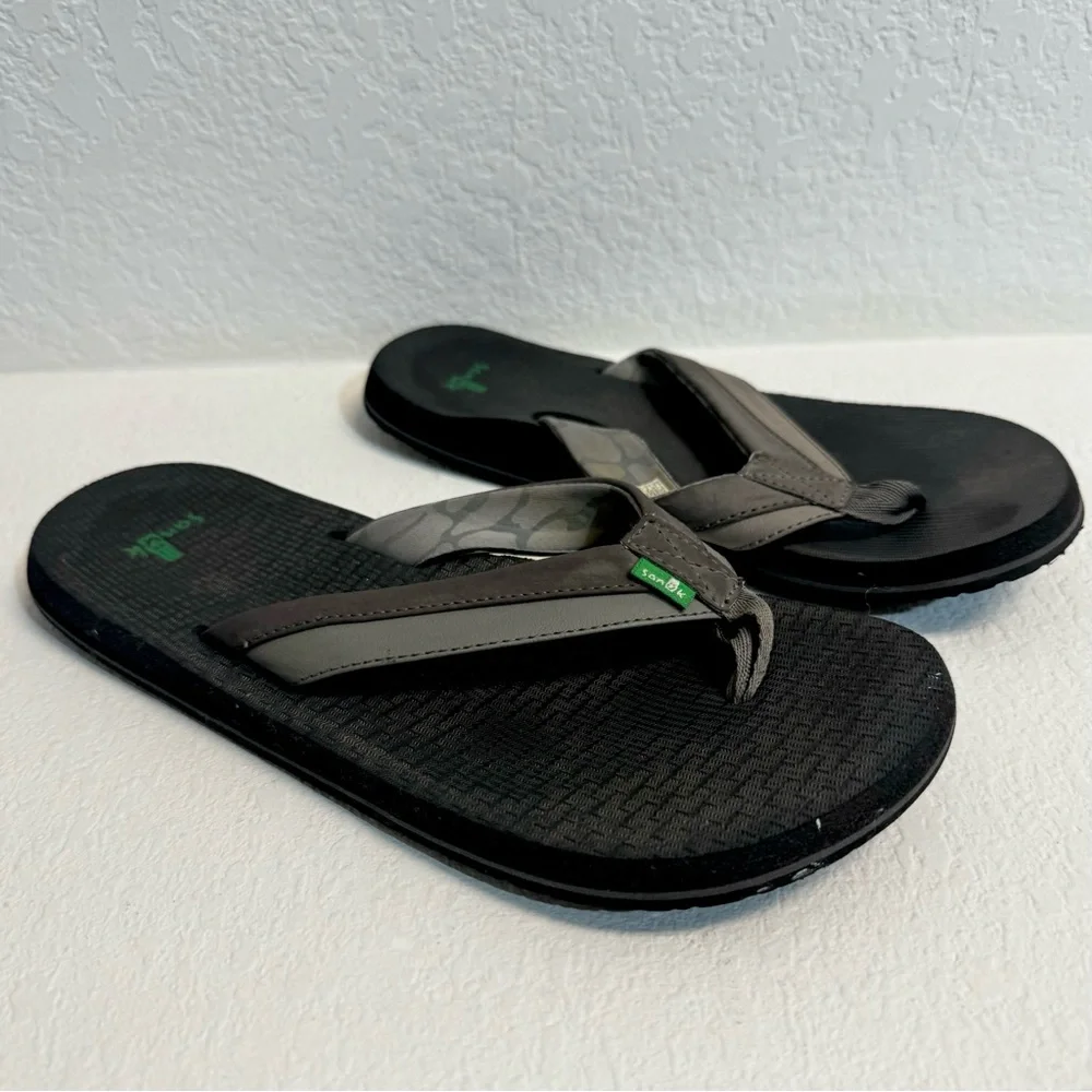 Sanuk Men’s Gray T strap cushioned Sandal Sz 10 - Picture 3 of 5